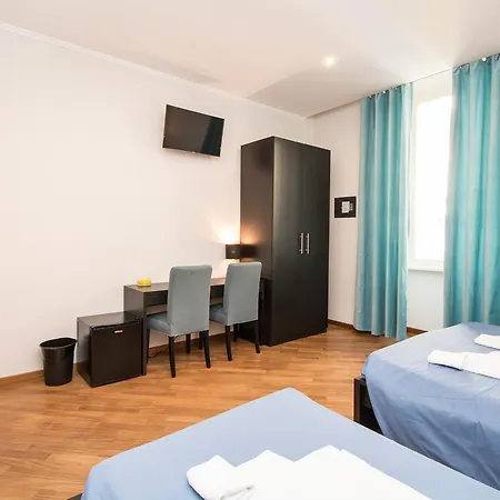 梵蒂冈七房旅馆 4*